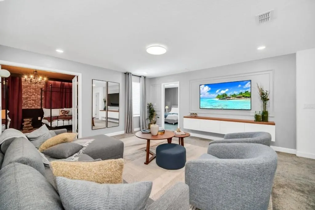 9 Bed Home With Theme Bedrooms Game Room,Pool Spa Villa Davenport United States