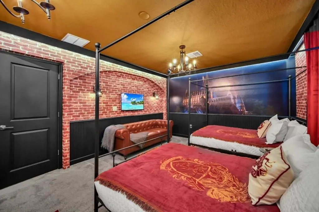 9 Bed Home With Theme Bedrooms Game Room,Pool Spa Villa Davenport 0*,