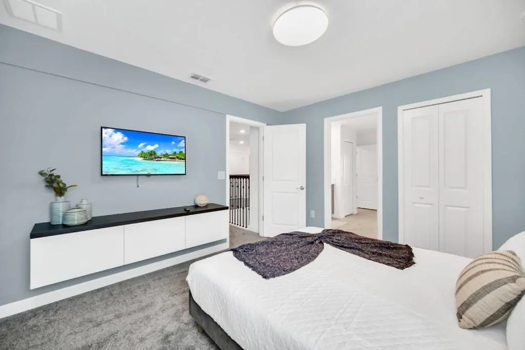 9 Bed Home With Theme Bedrooms Game Room,Pool Spa Villa Davenport